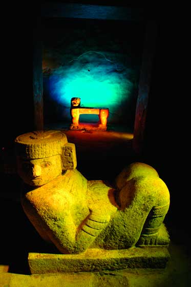 Chac Mool y Jaguar. Chichén Itzá. YUcatán