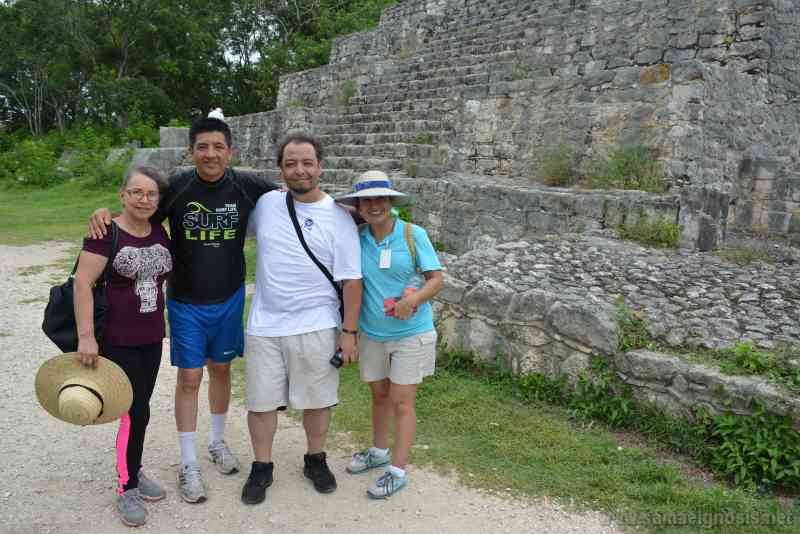 Fotografías en la Zona Arqueológica de Dzibilchaltún. Foto 091. XX Congreso Gnóstico Internacional. Misterios Mayas. Julio 2017. Mérida Yucatán