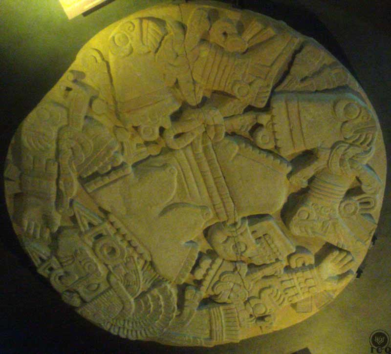 La adornada de cascabeles. Coyolxauhqui. Original