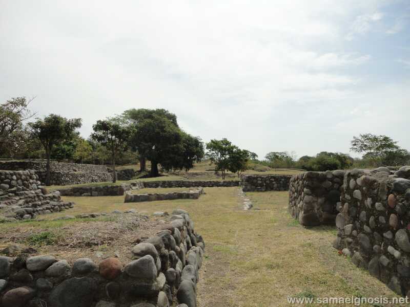 Zona Arqueológica de Chanal Foto 039