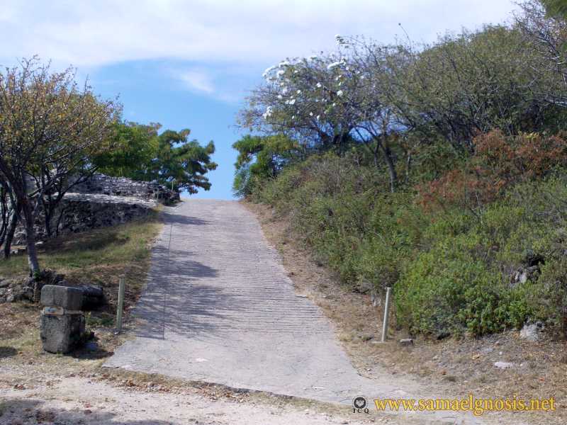 Zona Arqueológica de Xochicalco Foto 0010