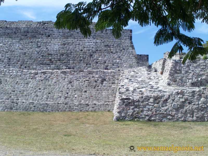 Zona Arqueológica de Xochicalco Foto 0012