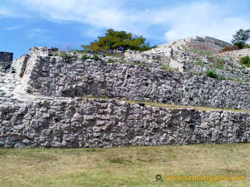 Zona Arqueológica de Xochicalco Foto 0019