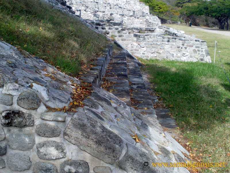 Zona Arqueológica de Xochicalco Foto 0032