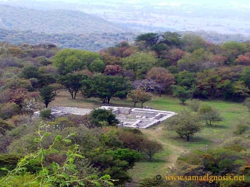 Zona Arqueológica de Xochicalco Foto 0073
