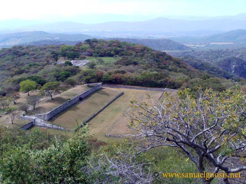 Zona Arqueológica de Xochicalco Foto 0080