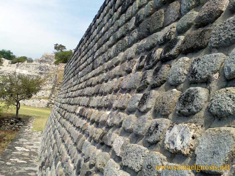Zona Arqueológica de Xochicalco Foto 0086
