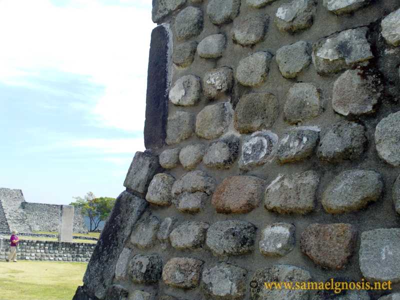 Zona Arqueológica de Xochicalco Foto 0100
