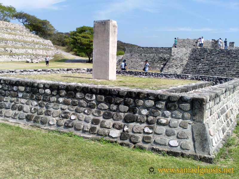 Zona Arqueológica de Xochicalco Foto 0107