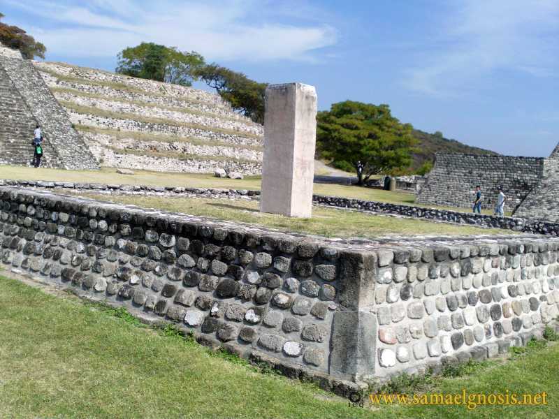 Zona Arqueológica de Xochicalco Foto 0110