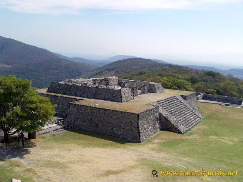 Zona Arqueológica de Xochicalco Foto 0119