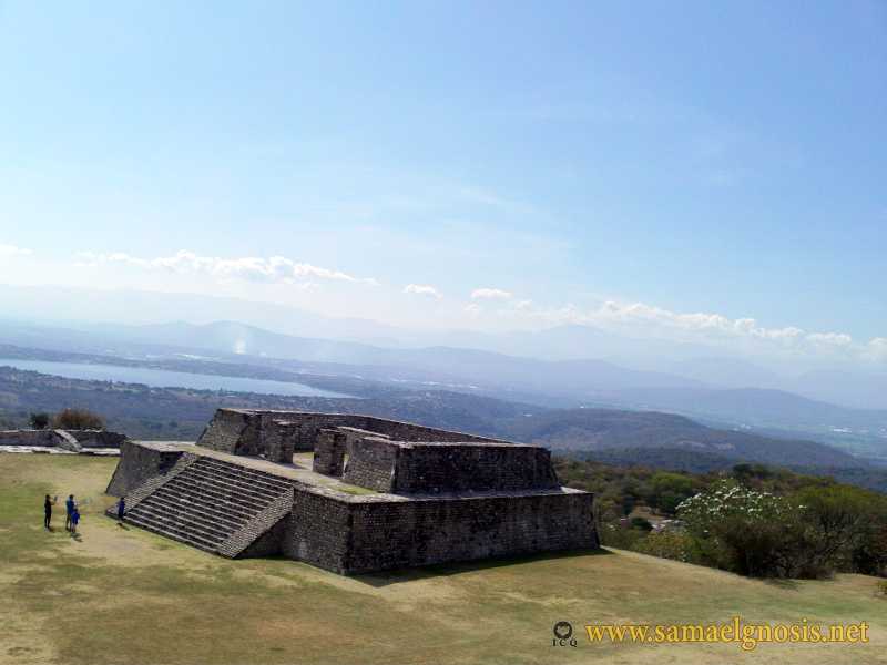 Zona Arqueológica de Xochicalco Foto 0122