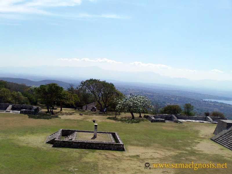 Zona Arqueológica de Xochicalco Foto 0133