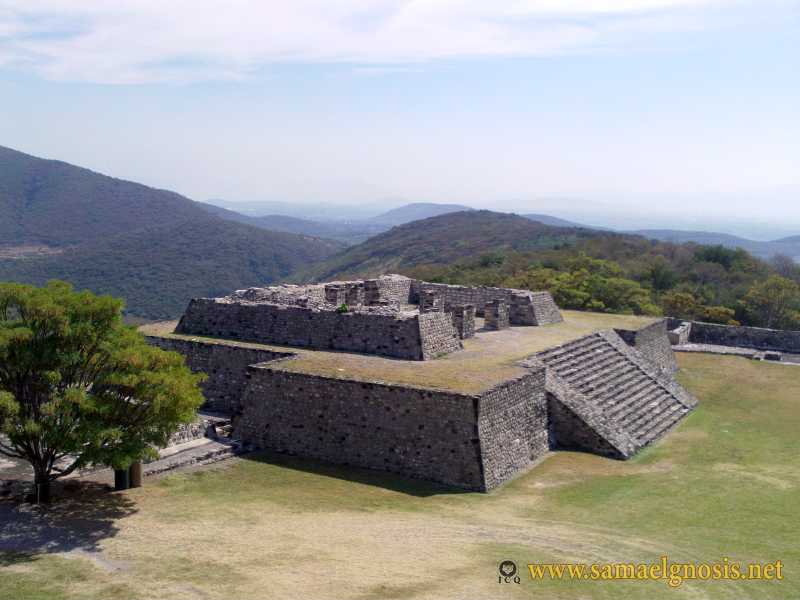 Zona Arqueológica de Xochicalco Foto 0135