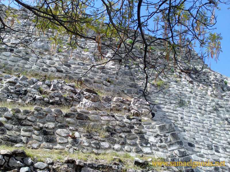 Zona Arqueológica de Xochicalco Foto 0136