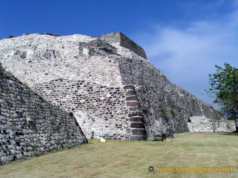 Zona Arqueológica de Xochicalco Foto 0138