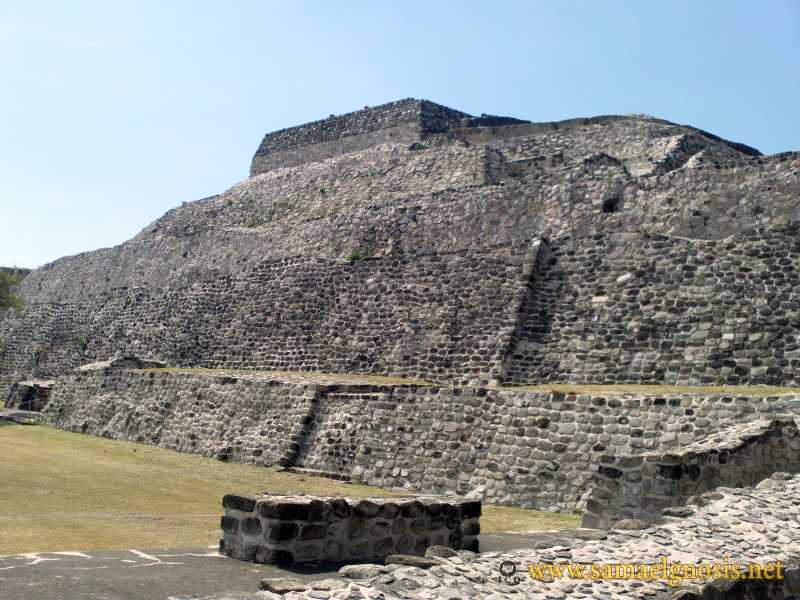 Zona Arqueológica de Xochicalco Foto 0156