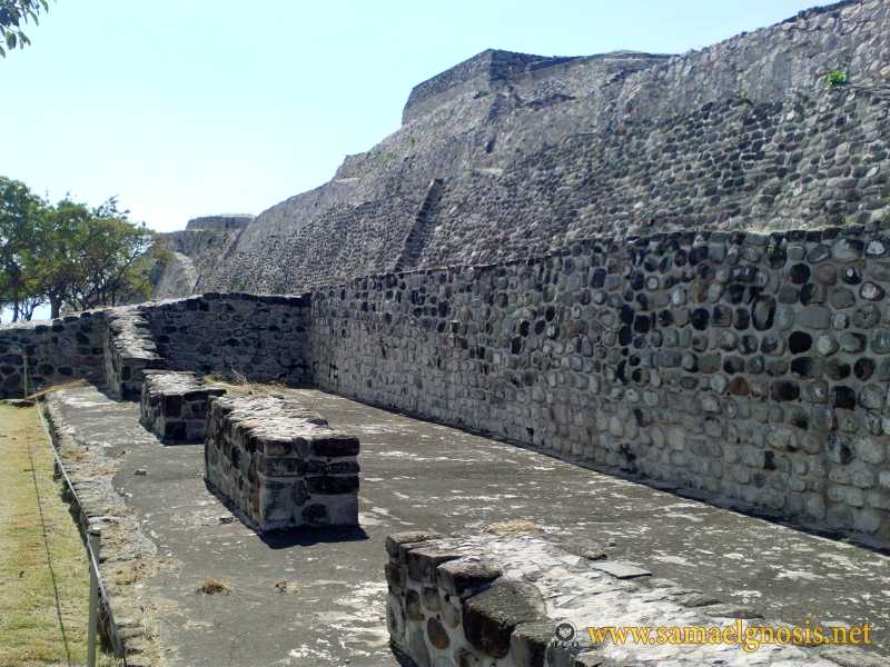 Zona Arqueológica de Xochicalco Foto 0159