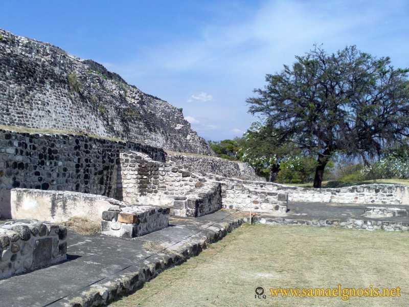Zona Arqueológica de Xochicalco Foto 0161