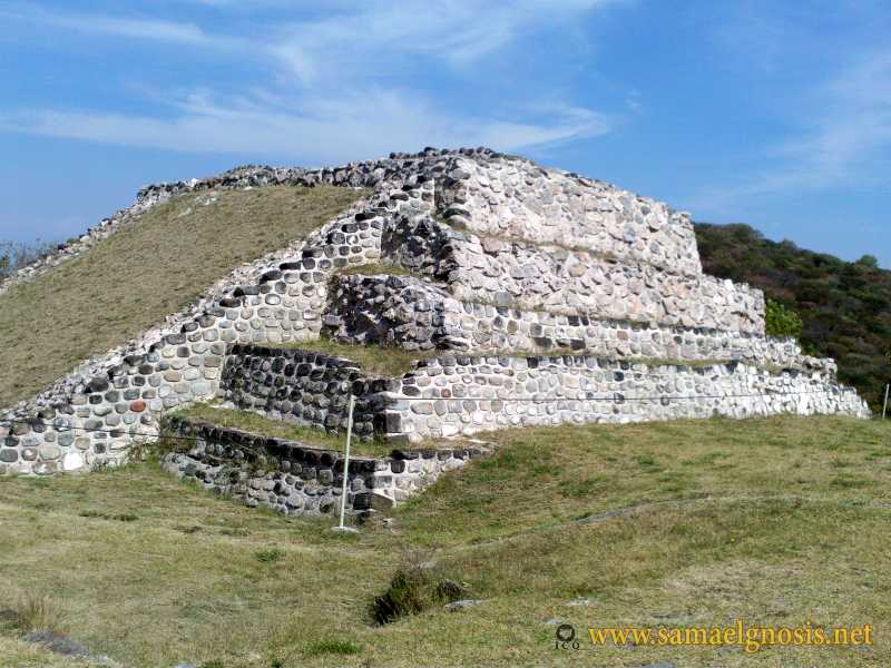 Zona Arqueológica de Xochicalco Foto 0165