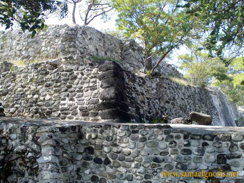 Zona Arqueológica de Xochicalco Foto 0180
