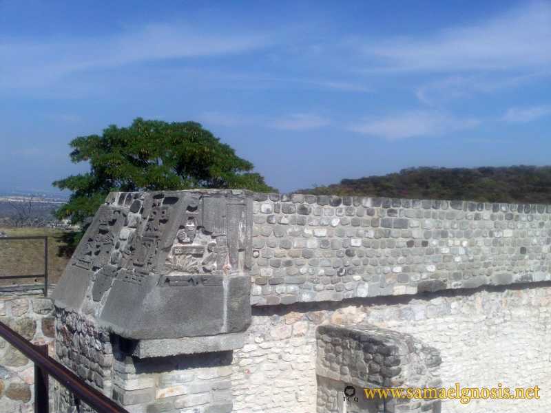 Zona Arqueológica de Xochicalco Foto 0212