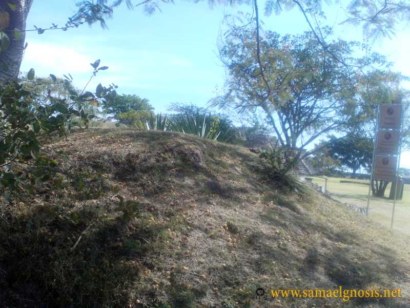 Zona Arqueológica de Xochicalco Foto 0229