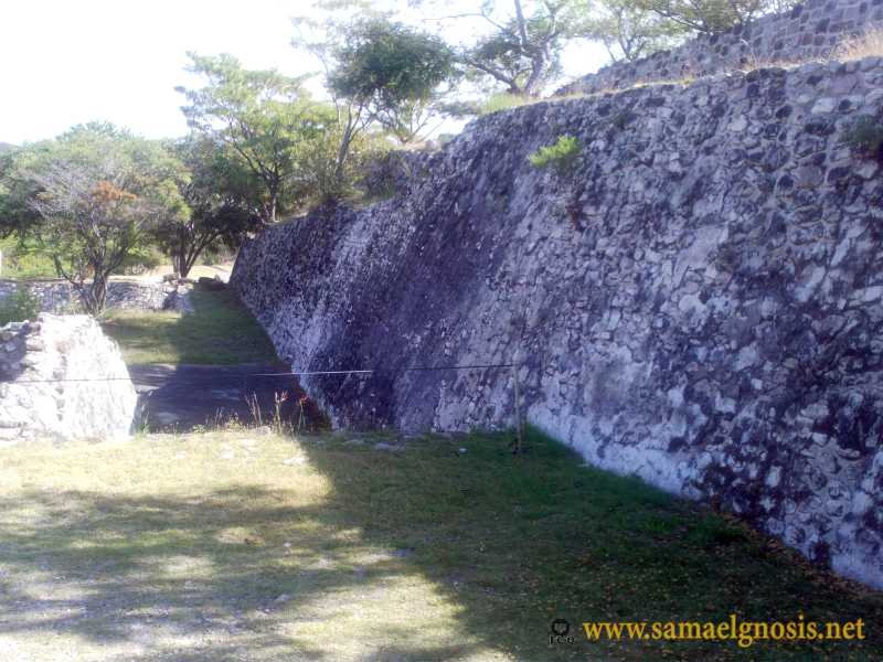 Zona Arqueológica de Xochicalco Foto 0232