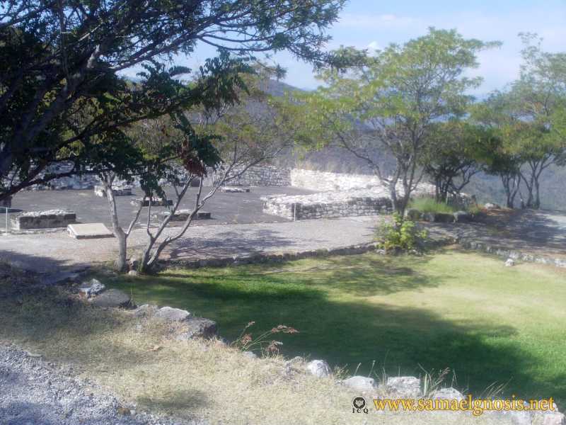 Zona Arqueológica de Xochicalco Foto 0234