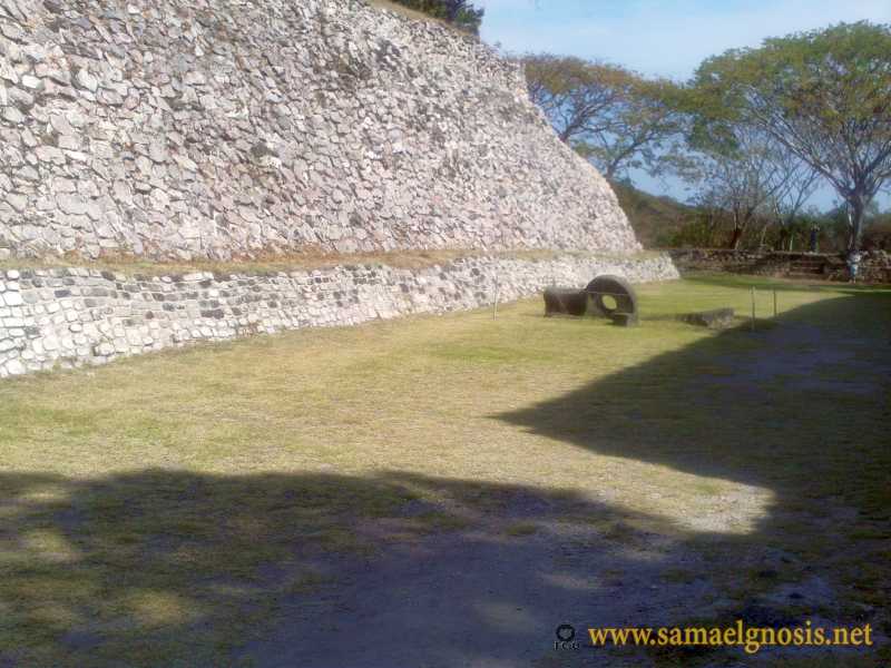 Zona Arqueológica de Xochicalco Foto 0275