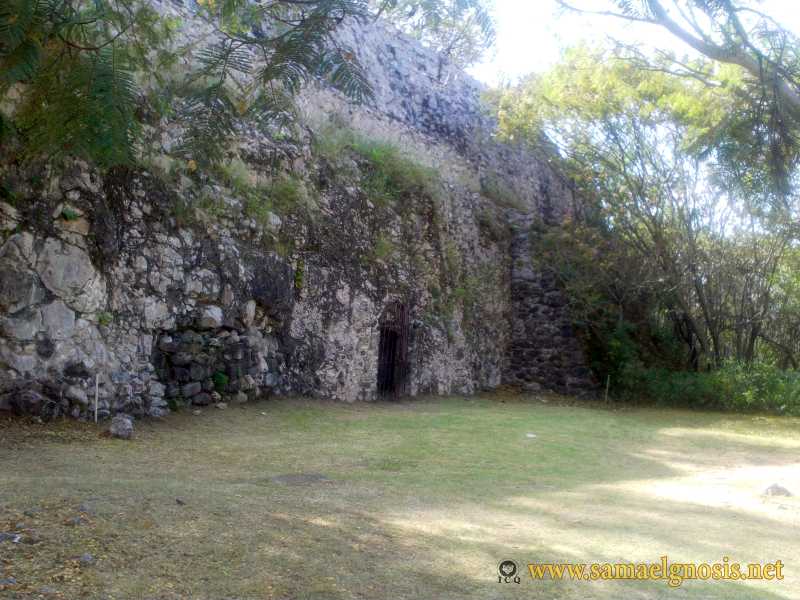 Zona Arqueológica de Xochicalco Foto 0292