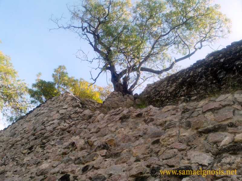Zona Arqueológica de Xochicalco Foto 0302