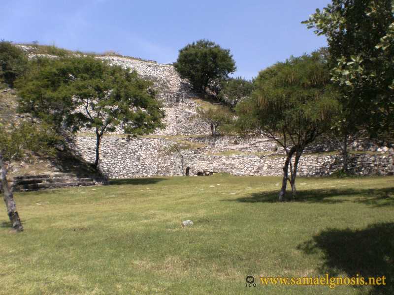Zona Arqueológica de Xochicalco Foto 0308