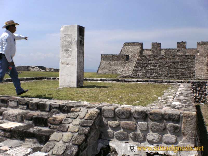 Zona Arqueológica de Xochicalco Foto 0314