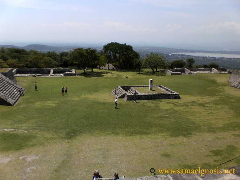 Zona Arqueológica de Xochicalco Foto 0315