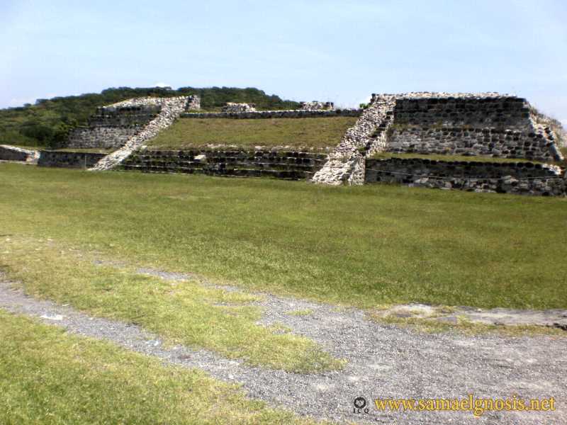 Zona Arqueológica de Xochicalco Foto 0341