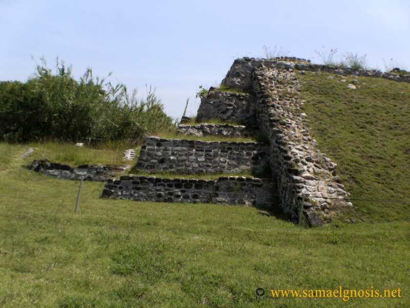 Zona Arqueológica de Xochicalco Foto 0348