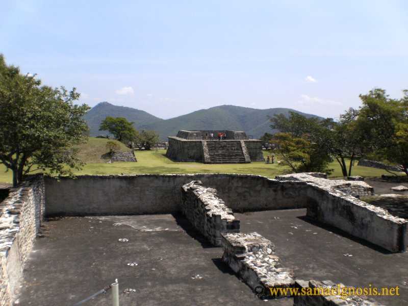 Zona Arqueológica de Xochicalco Foto 0400