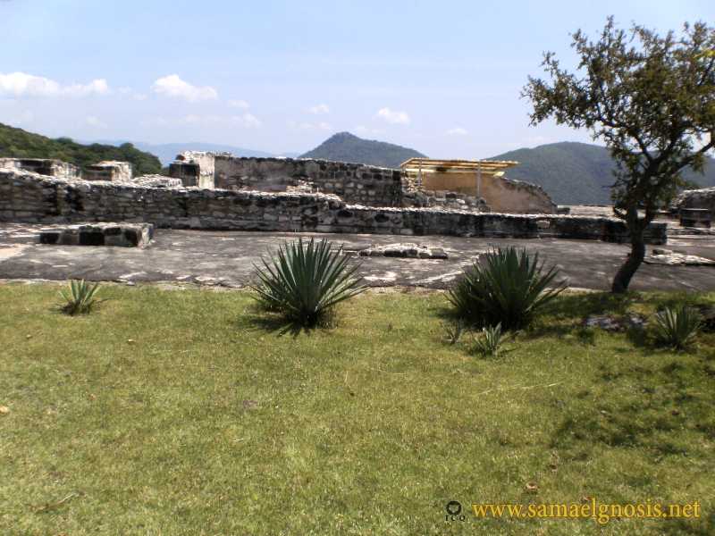 Zona Arqueológica de Xochicalco Foto 0405