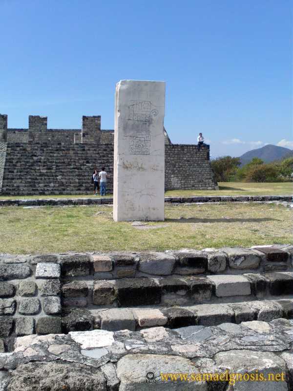 Zona Arqueológica de Xochicalco Foto 0418
