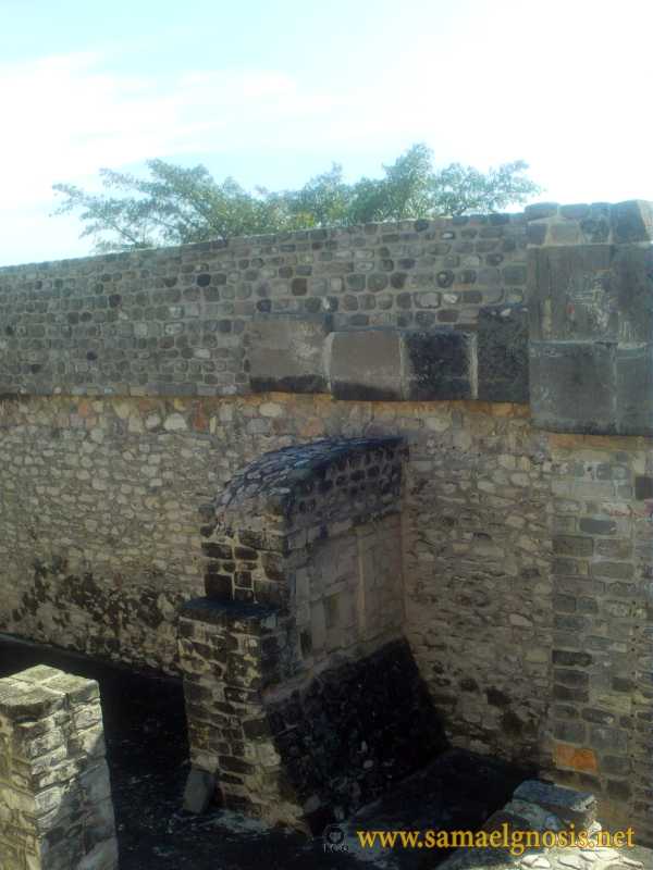 Zona Arqueológica de Xochicalco Foto 0425