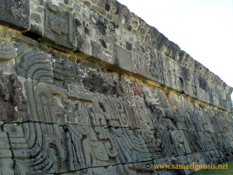 Zona Arqueológica de Xochicalco Foto 0444