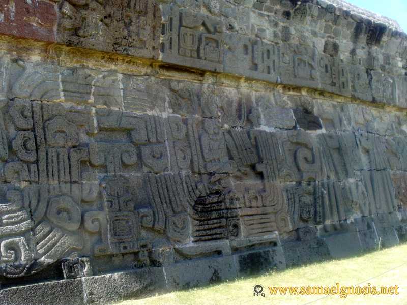 Zona Arqueológica de Xochicalco Foto 0490