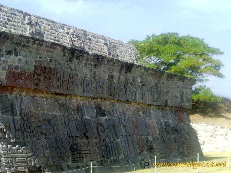 Zona Arqueológica de Xochicalco Foto 0510