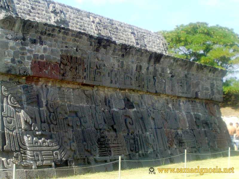Zona Arqueológica de Xochicalco Foto 0513