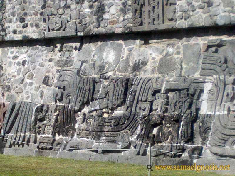 Zona Arqueológica de Xochicalco Foto 0527