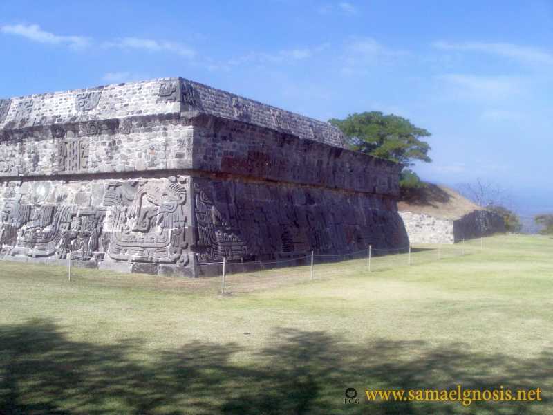Zona Arqueológica de Xochicalco Foto 0534
