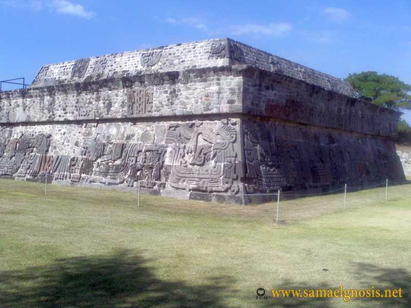 Zona Arqueológica de Xochicalco Foto 0537