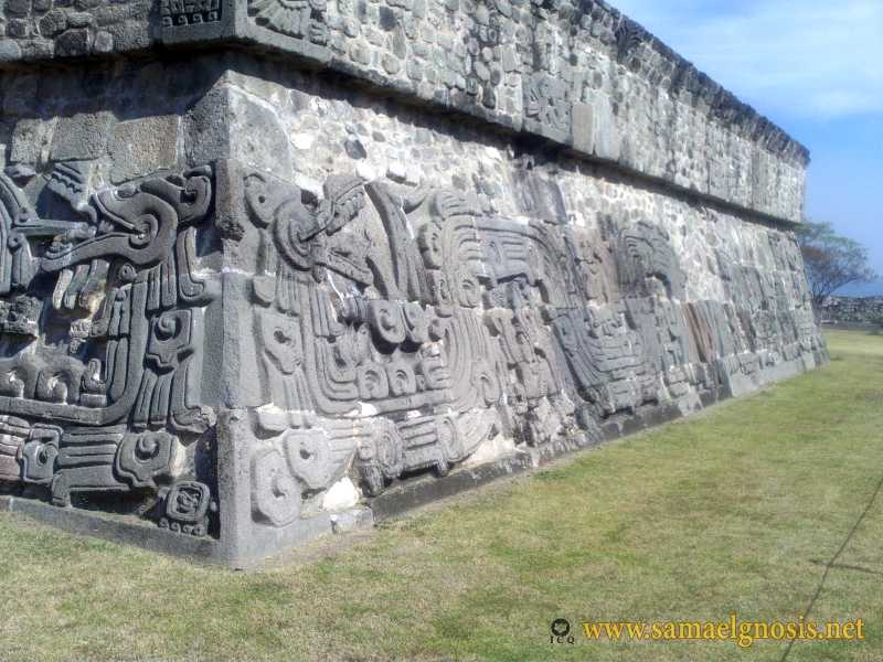 Zona Arqueológica de Xochicalco Foto 0575
