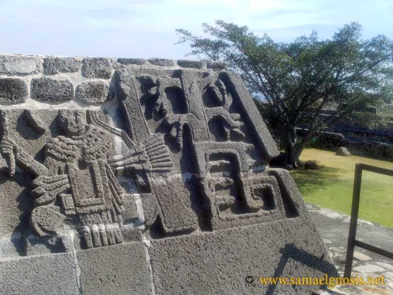 Zona Arqueológica de Xochicalco Foto 0581